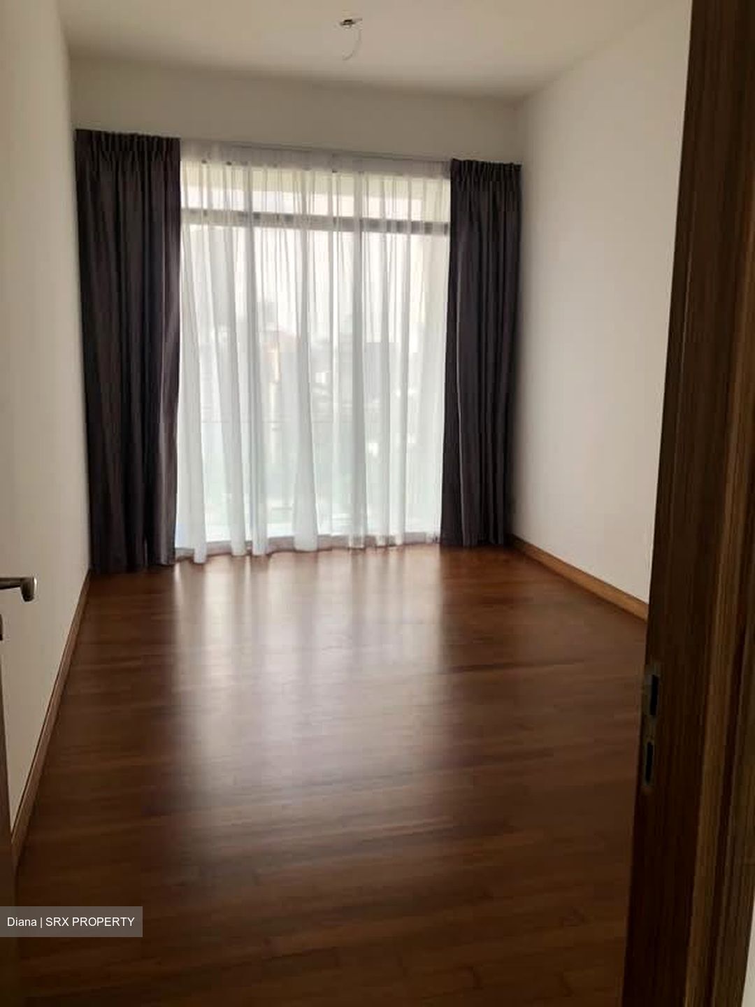 Latitude (D10), Condominium #556016221